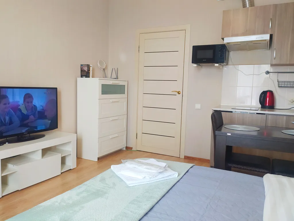 Апартаменты с панорамным балконом для отдыха семьей и командированных