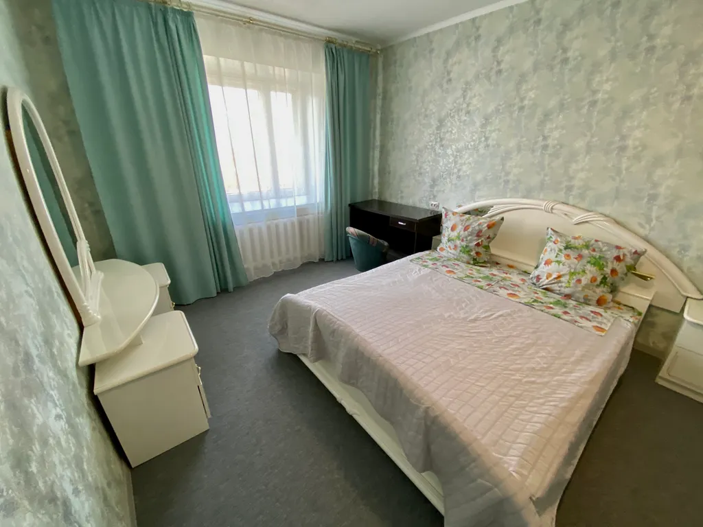 4-комнатная Квартира