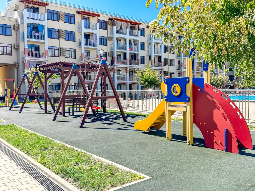 Квартира в Долине Сукко, 5 бассейнов на территории, качели на балконе