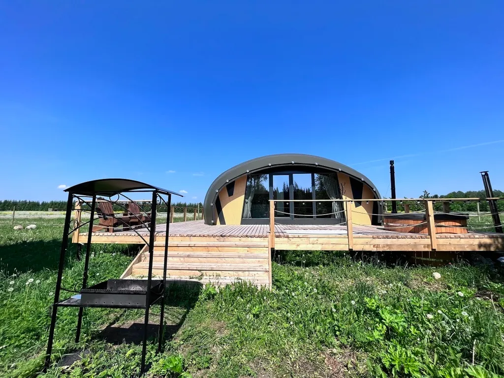 Коттедж Лодж комфорт c купелью — Луга