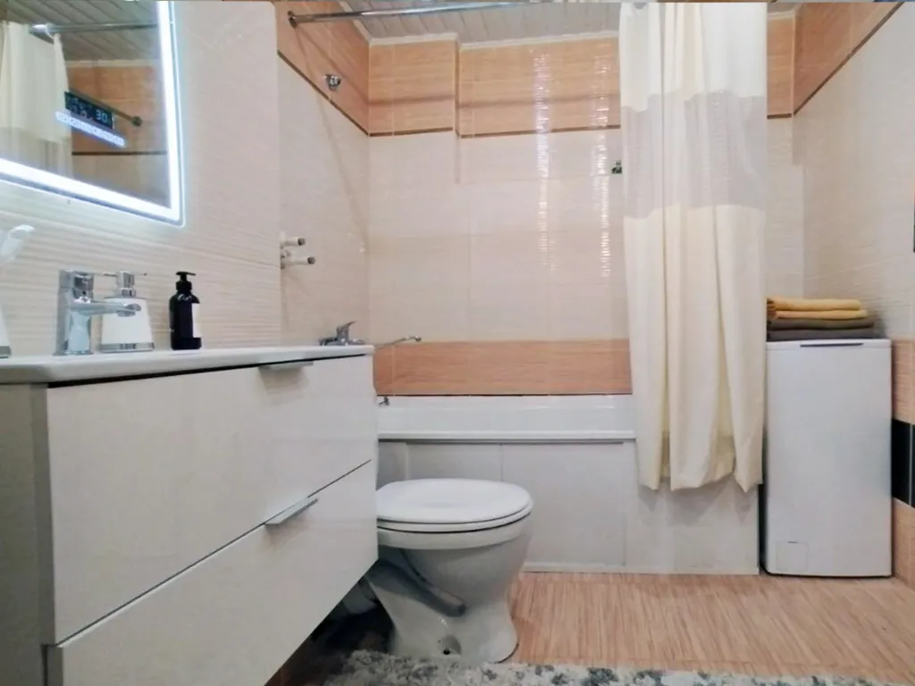 Квартира 2-комннатная квартира около о. Отдыха — Красноярск