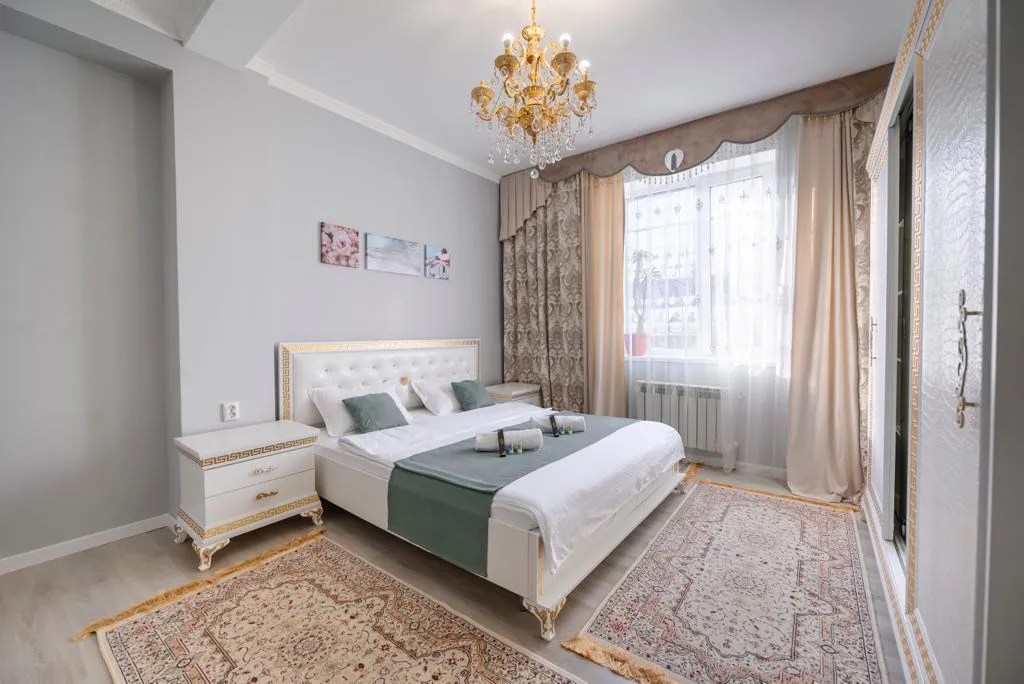 Уютный дом в центре Алматы