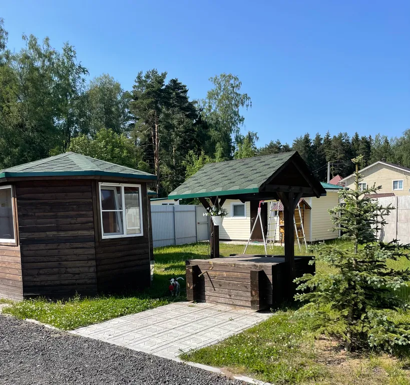 Коттедж Семейный дом с русской баней, беседками и мангалом — им. Морозова