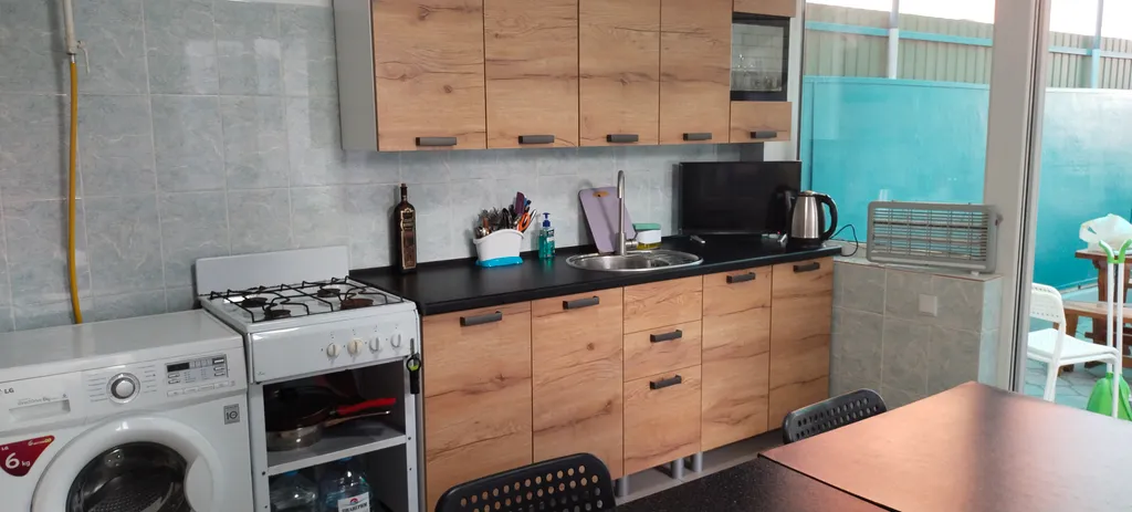 Просторный номер для семьи в небольшом уютном доме с хорошим бассейном