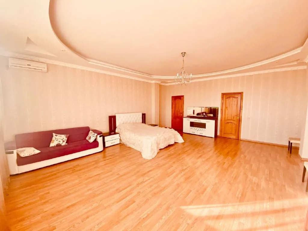 4-комнатная Квартира — аренда посуточно в Атырау