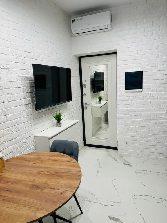 Уютная мини-студия с дизайнерским ремонтом в центре