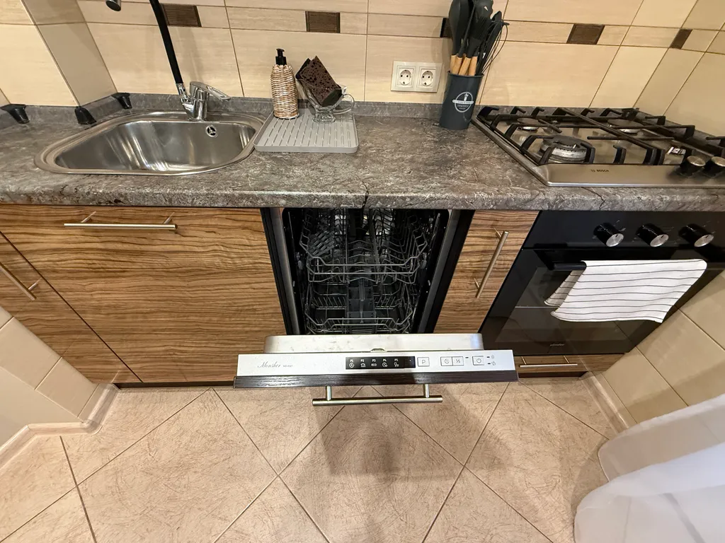 Шикарная двушка с евроремонтом недалеко от парка Соловьиная роща