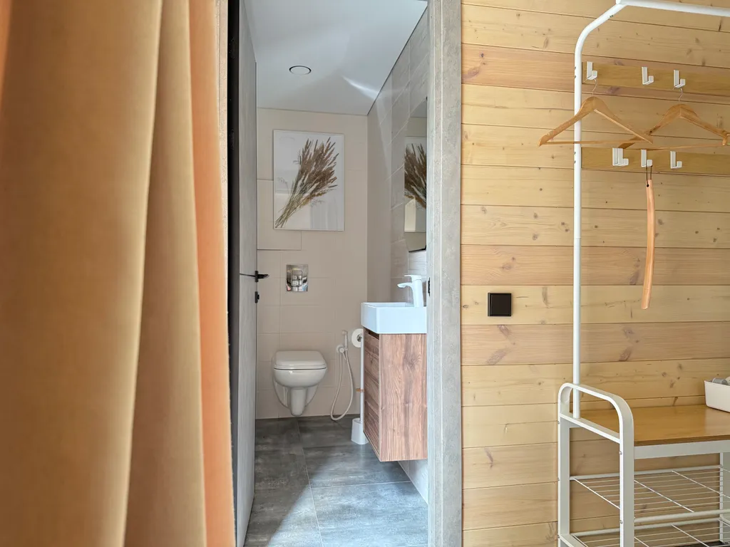 Коттедж Уютный дом Поле с баней на дровах и сибирским чаном — Лопатино