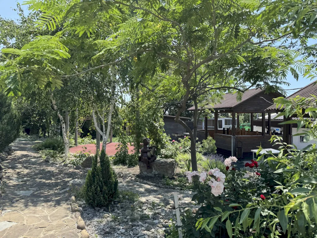 Коттедж в Кабардинке с бассейном и видом на море