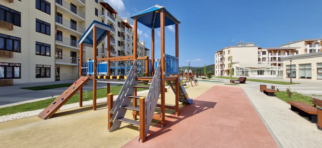 КВАРТИРА С БАССЕЙНОМ ЖК ХОЛЛИДЕЙХАУС