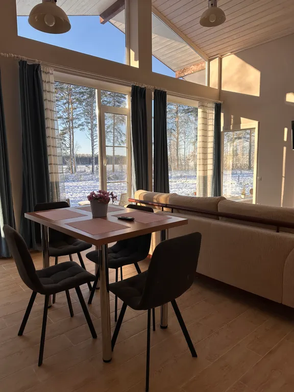 Коттедж Дом на берегу озера — Борисово