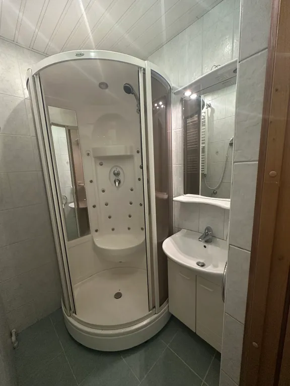 Просторная квартира для отдыха семьей загородом