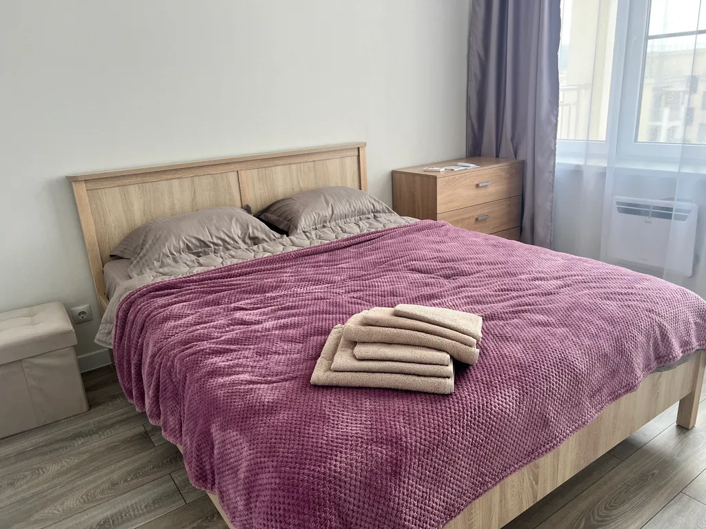 Видовая евротрехкомнатная квартира