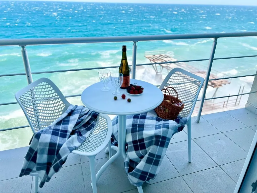 Однокомнатный апартамент на первой линии в ЖК Наутилус