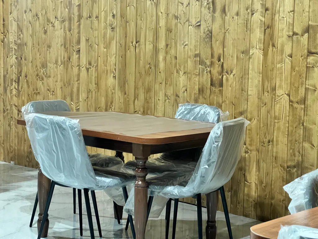 Домик на берегу реки