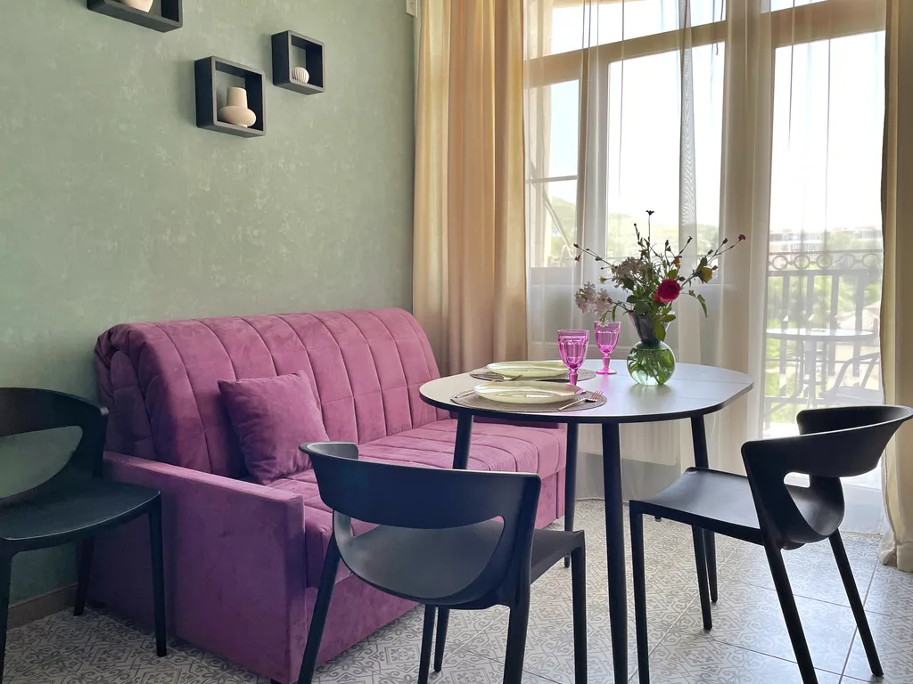 Сирень с видом на центр Пятигорска