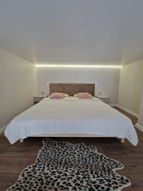 Уютная двухуровневая студия в центре