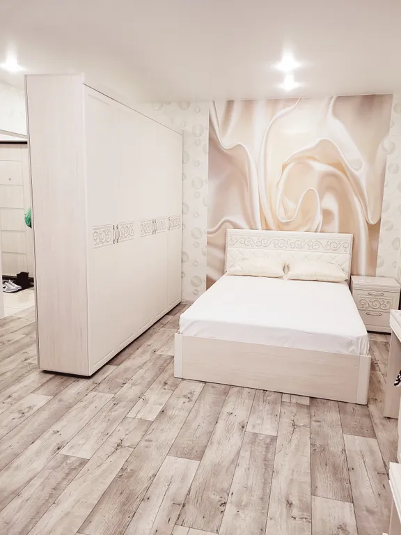 Элитная квартира в центре города — аренда посуточно в Саяногорск