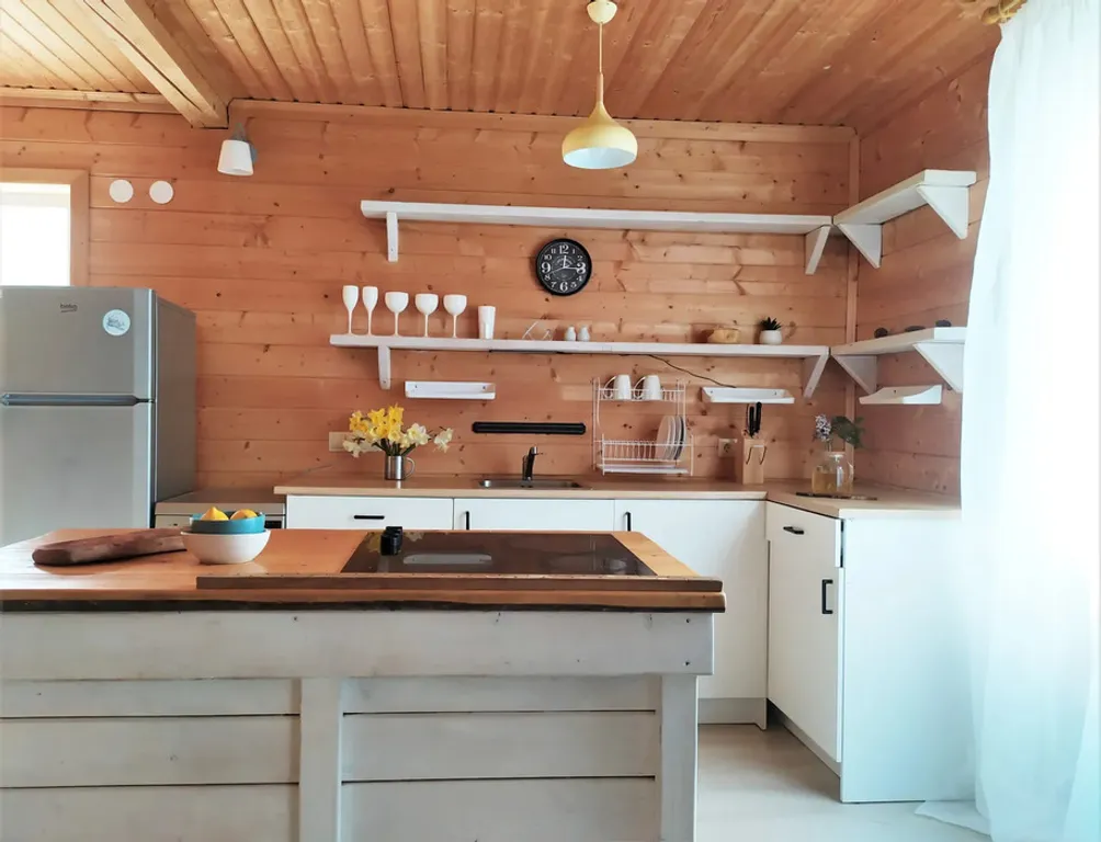 Коттедж Дом с камином и с большим фруктовым садом — аренда посуточно в Эсто-Садок