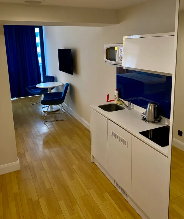 Небольшая уютная студия, Орби сити