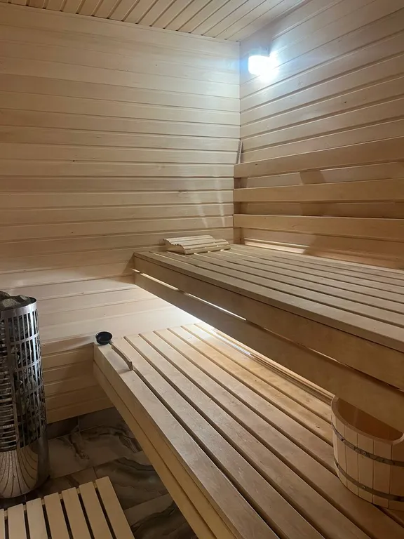 Барнхаус на берегу реки Кундыш