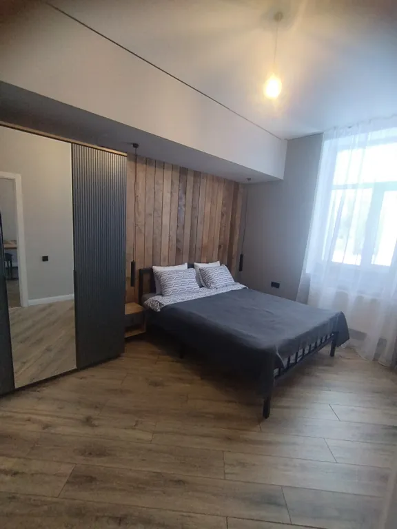 Удобная  квартира с отдельным входом и двумя спальнями