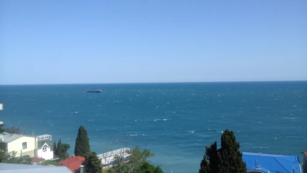 Прекрасная квартира с шикарным видом на море — аренда посуточно в Ялта