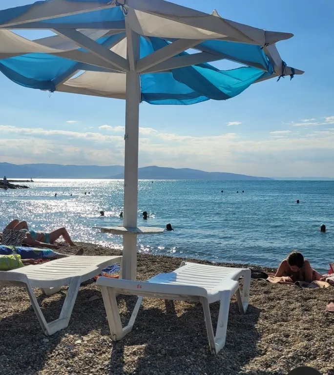 Уютная квартира на первой линии у моря