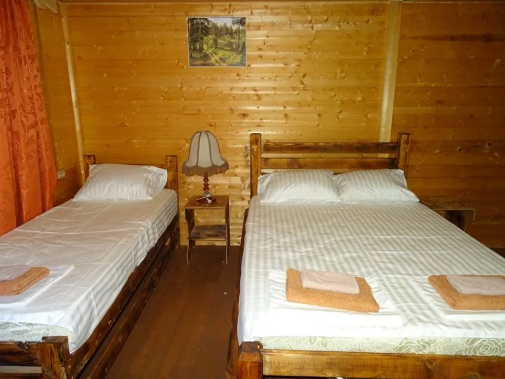 Коттедж двухкомнатный с кухней