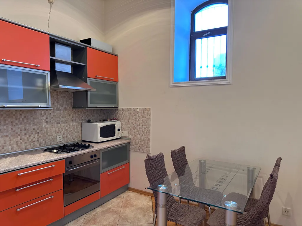 Shakespaere apartment