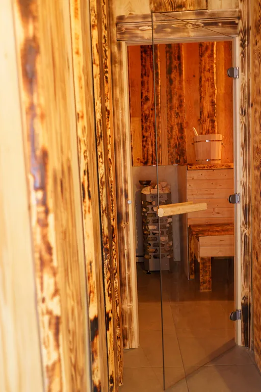 Уютный дом с сауной и бассейном