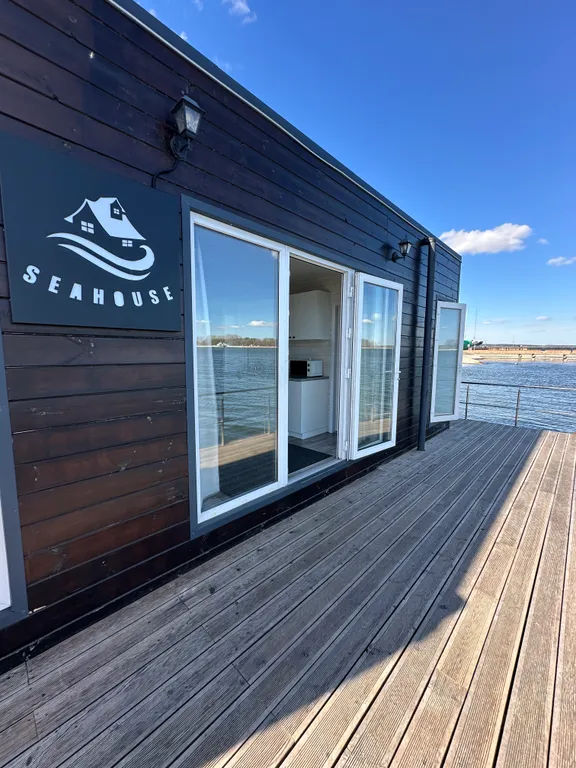 Коттедж Дом на воде с баней — аренда посуточно в Минск