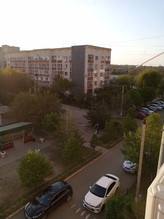 Двухкомнатная квартира с удачной парковкой около трассы Р-217 Кавказ