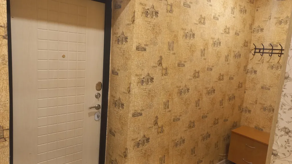 Квартира 2-комнатная Квартира — Артёмовский