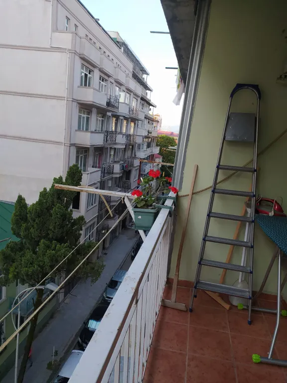 Уютная квартира в центре Старого Батуми (5 этаж).