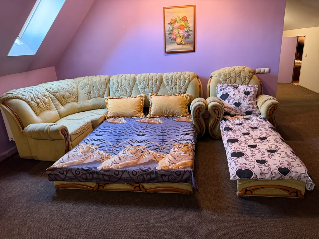 Дом с баней и бассейном