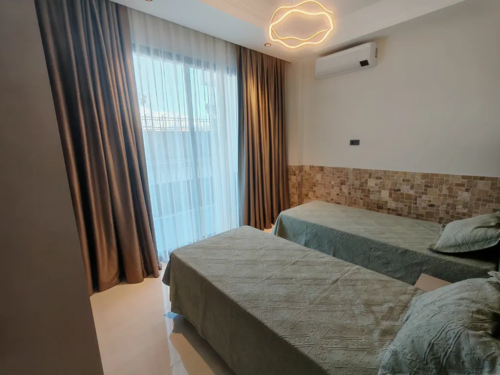 Квартира XL в Azura World c видом на бассейн и аквапарком