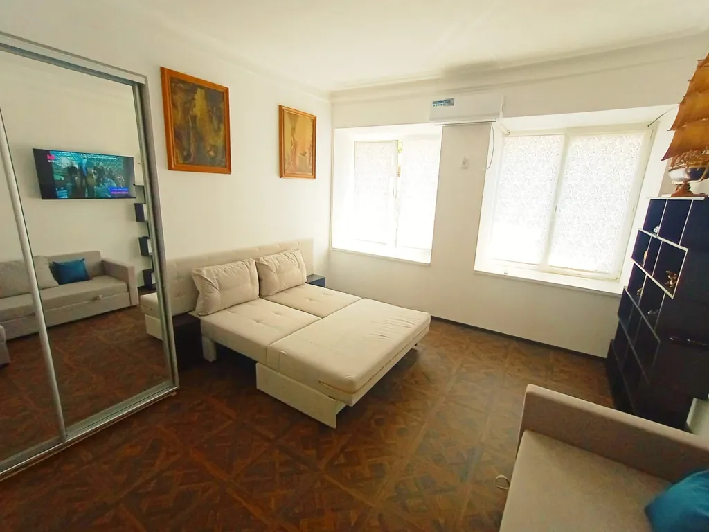 Уютная однокомнатная квартира в самом центре Ялты-Графском проезде