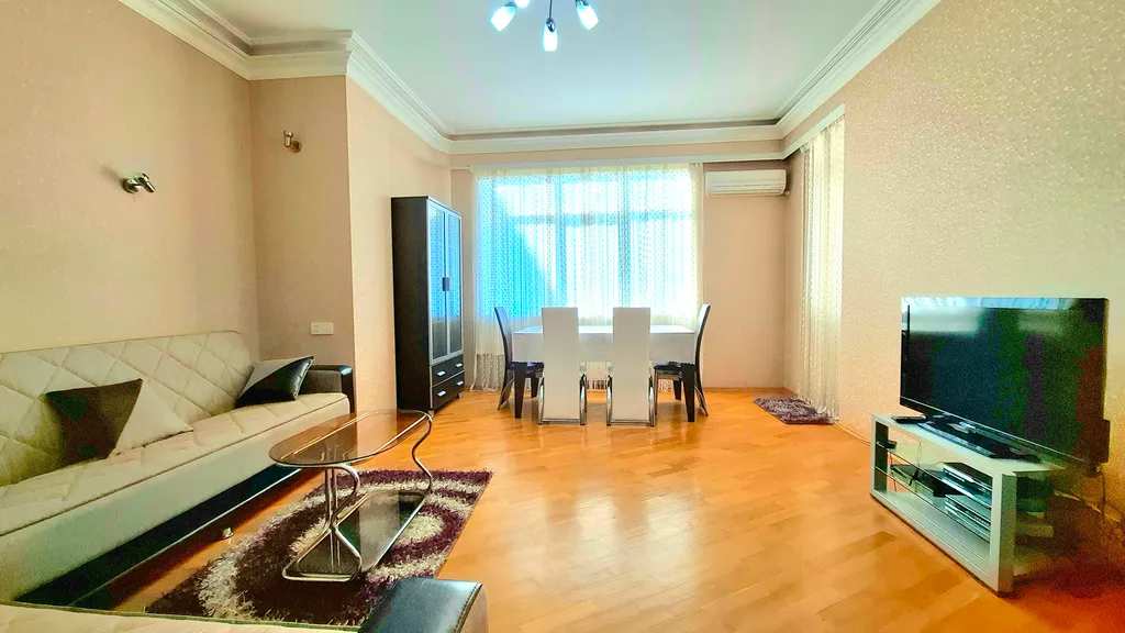 2-комнатная квартира в новопостроенном доме в центре