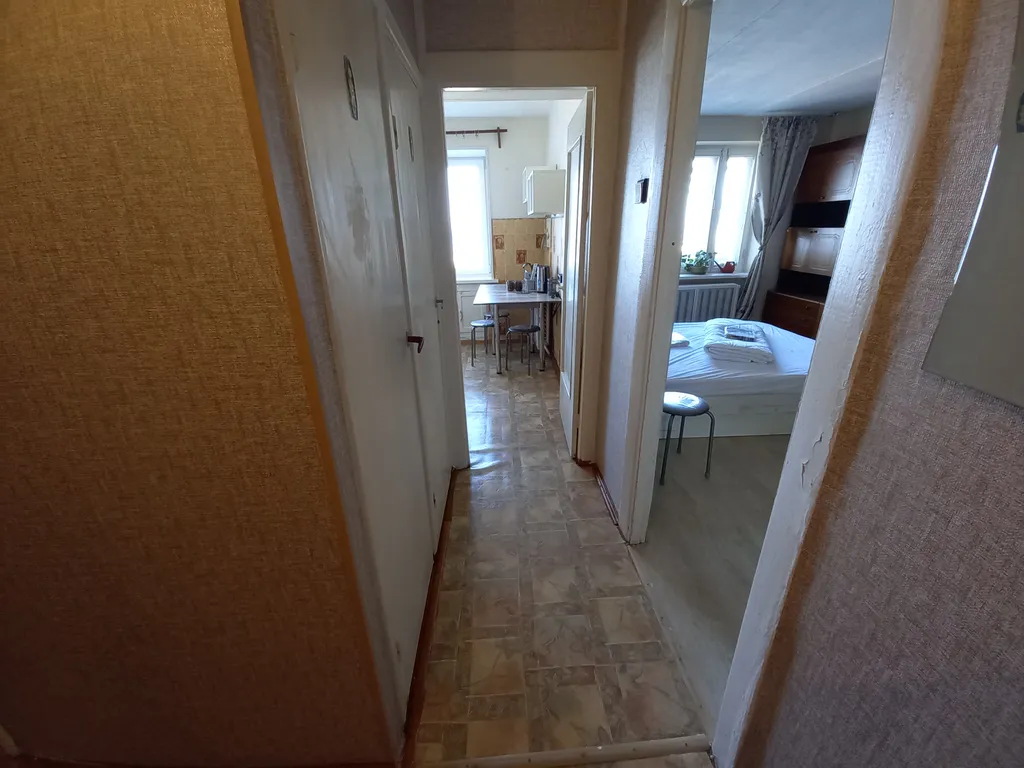 Двухкомнатная в центре, красивый вид на город и море