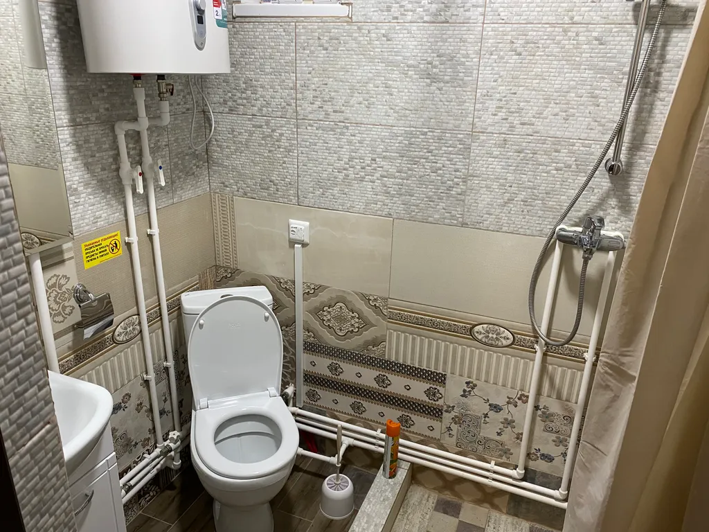 Уютный домик-котедж в горном лесу