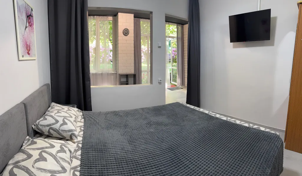 Квартира Двухместный номер стандарт с видом на сад — аренда посуточно в Ольгинка