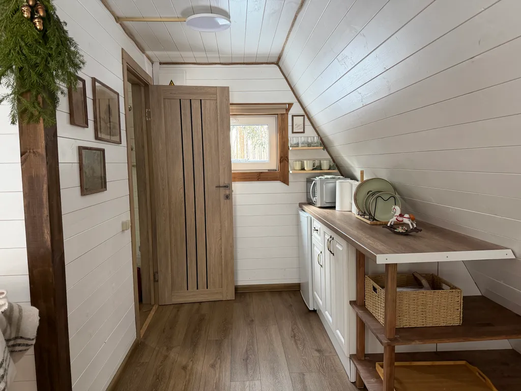 Белый а-фрейм