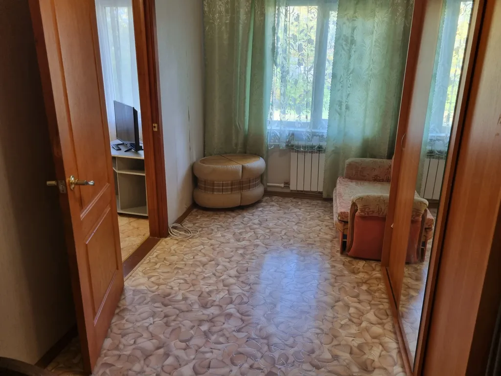 2-комнатная квартира Гагарина 2 линия 9