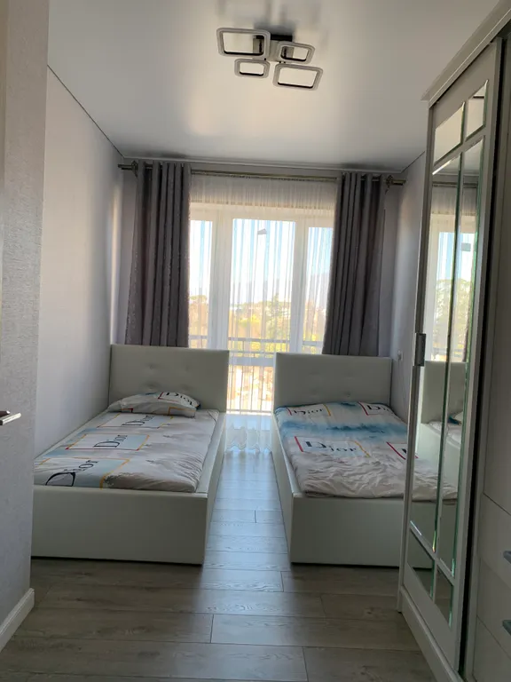 Двухкомнатная уютная квартира с шикарным видом на море и на горы