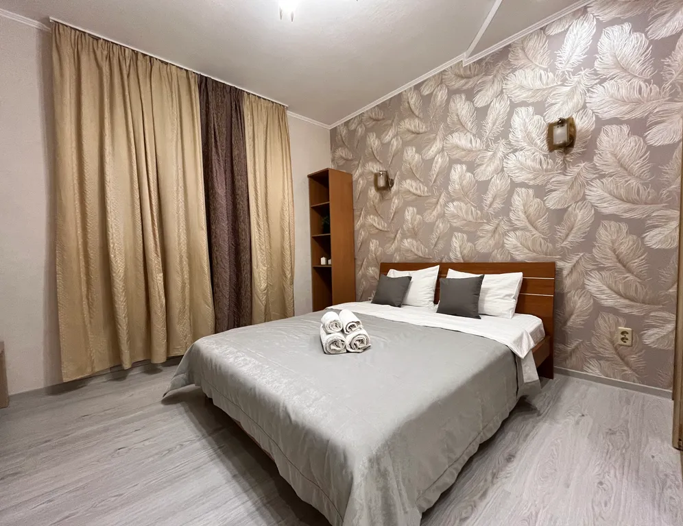 2-е апартаменты в самом центре с видом на город