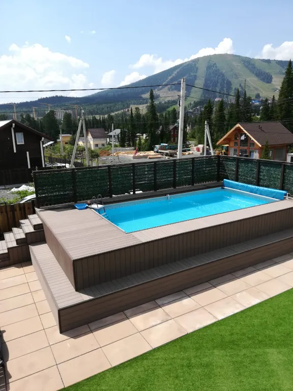 Дома с видом на гору