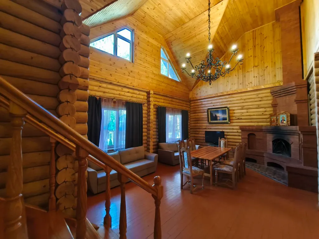 Эко-сруб у озер с сибирским чаном