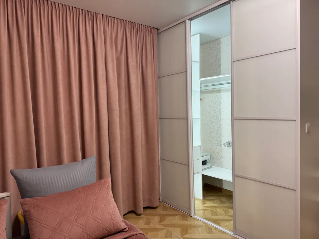 Аромат, уют, чистота, большая кровать-для влюбленных или просто отдохнуть