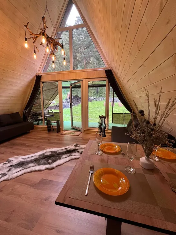 Домик в горах Лазурь Алтая